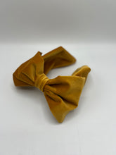 Load image into Gallery viewer, Golden Big Bow Headband
