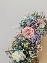 Load image into Gallery viewer, Romantic Fresh Flower Crown
