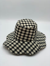 Load image into Gallery viewer, Bloom Bucket Hat
