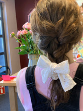 Load image into Gallery viewer, Bow Scrunchies
